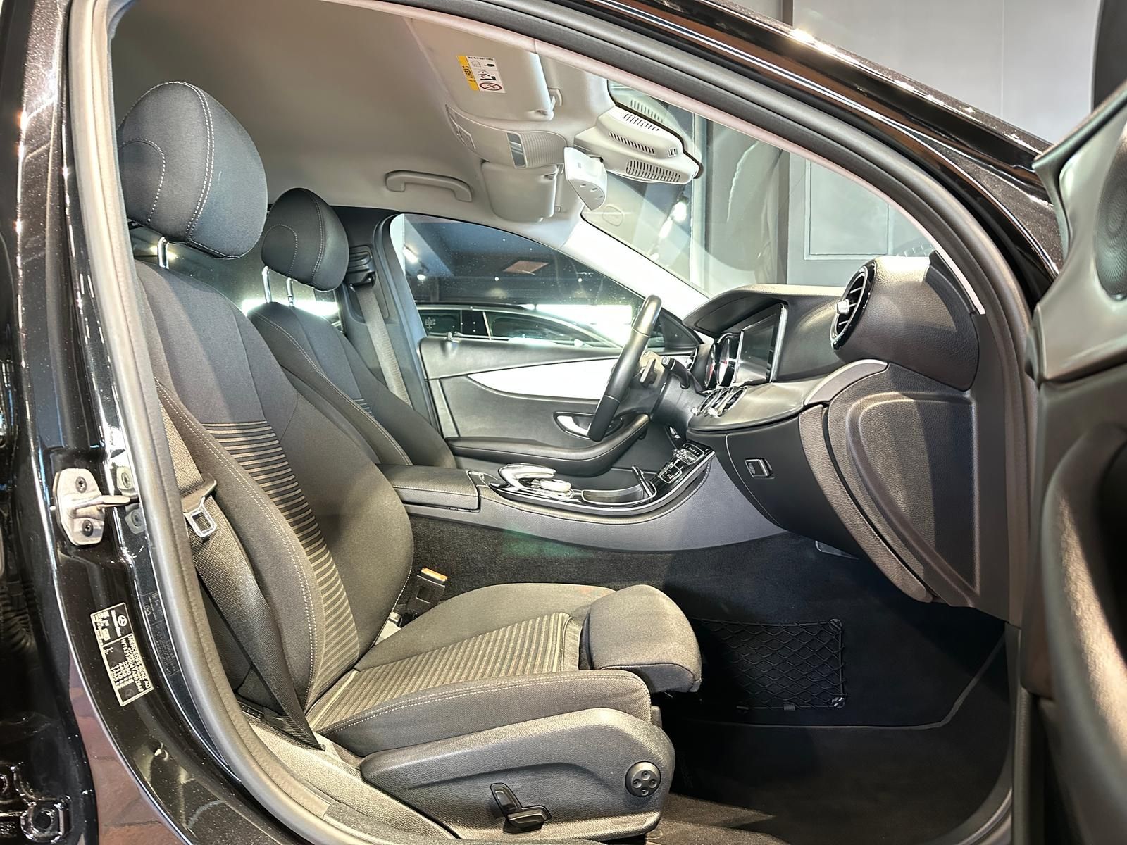 Mercedes-Benz E 220 LIMOUSINE AVANTGARDE DISTRONIC COMAND 360° foto 12