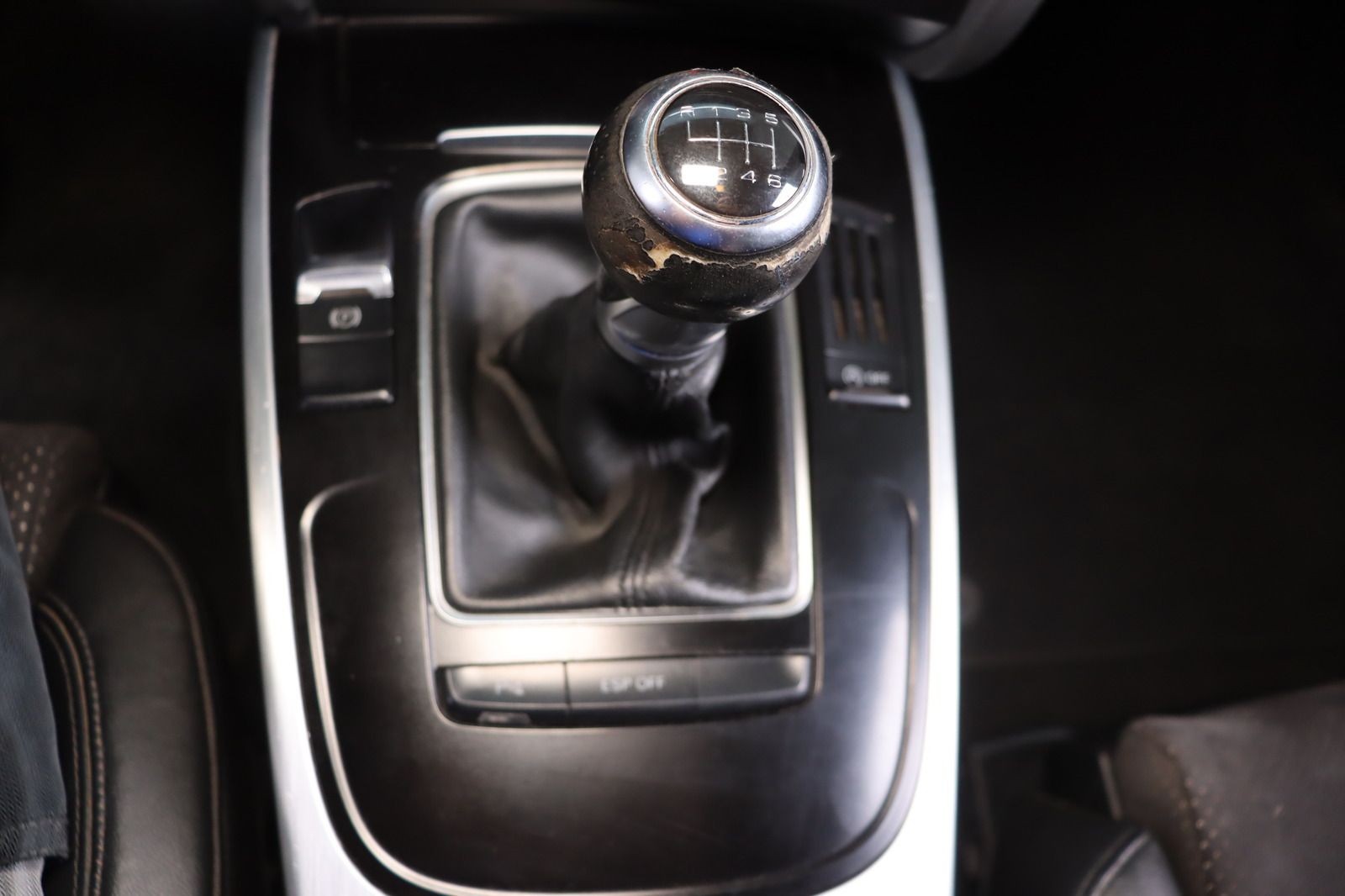Fahrzeugabbildung Audi A4 2.0 TDI S line Avant * Sitzhzg. * Alcantara *