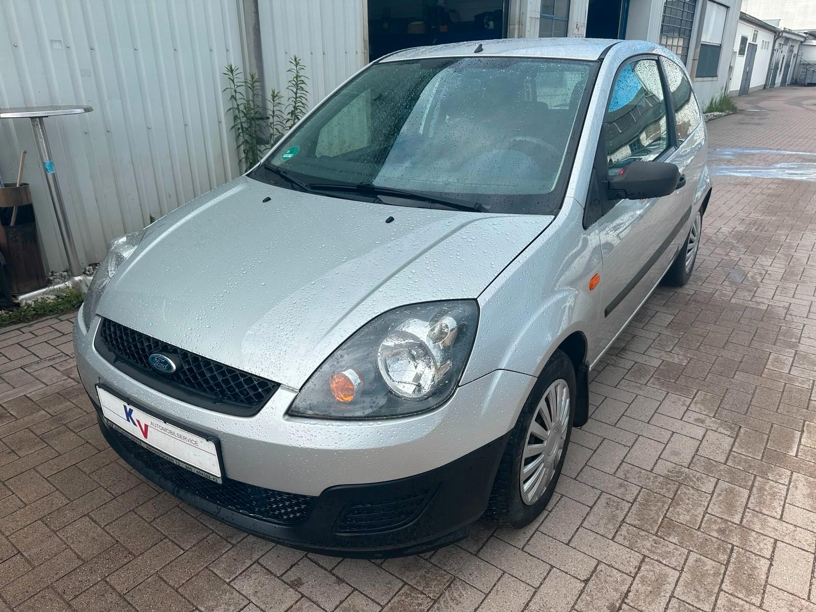 Ford Fiesta  Klima/- Neue Ganzjahresreifen /- TÜV Neu