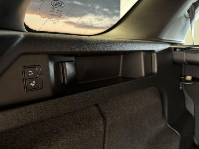 Foto Nummer 15: LAND ROVER Discovery Sport