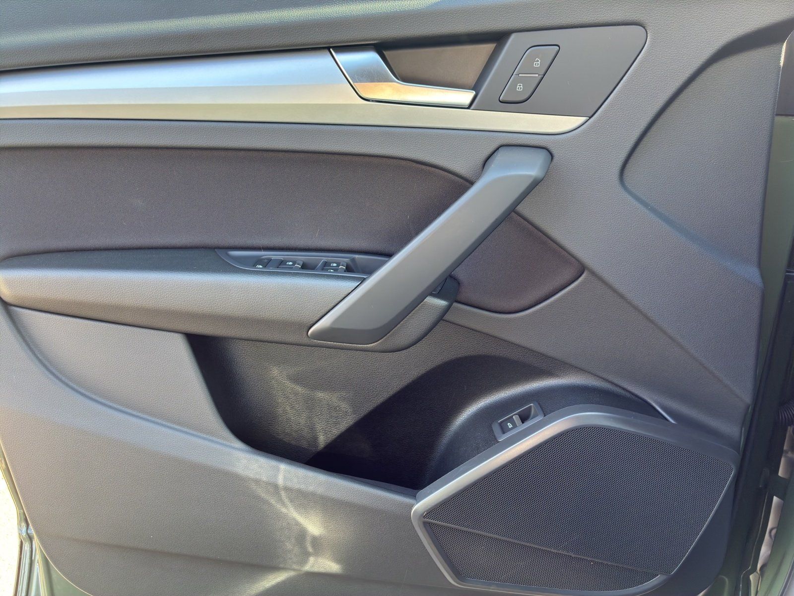Fahrzeugabbildung Audi Q5 40 2.0 TDI quattro S-Line Kamera,LED,Matrix