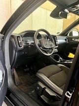 Volvo XC40 D3 Geartronic Momentum Core Momentum Core - Volvo Gebrauchtwagen in Rostock