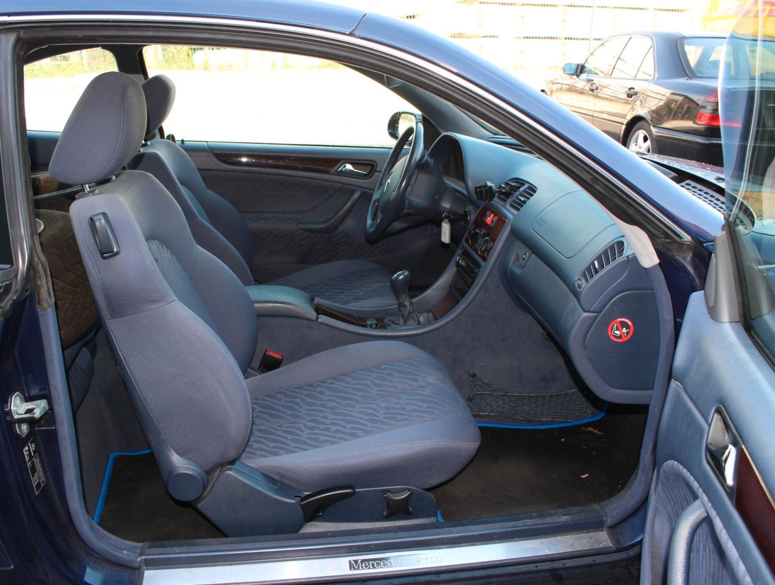 Fahrzeugabbildung Mercedes-Benz CLK 200 Elegance 3.Hand+8-Fach+Klima