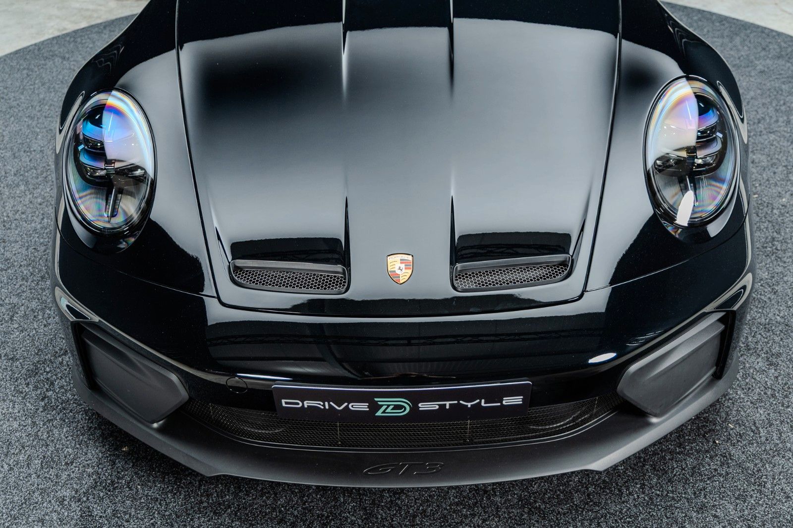 Fahrzeugabbildung Porsche GT3 + 1. Hand + 1.835 km + Lift + Carbon + BOSE