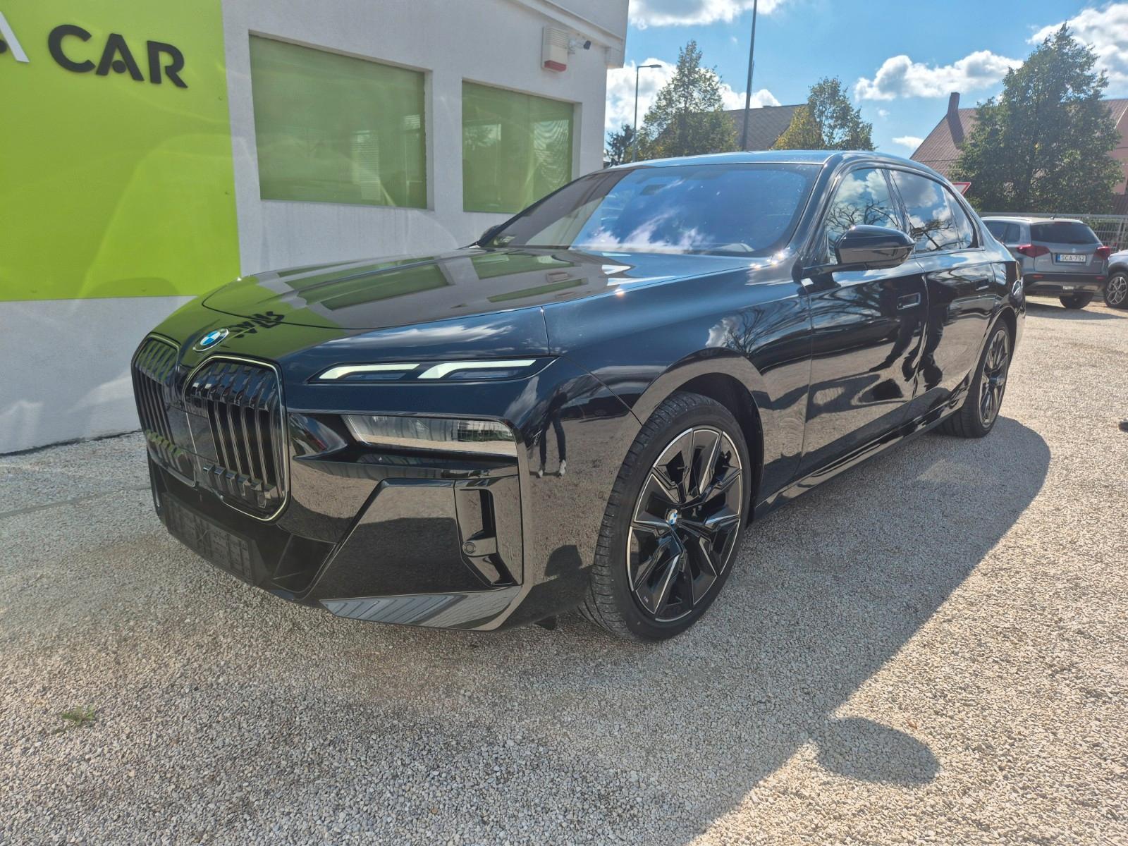 BMW 740 d xDrive M Sport*Sky*B&W*Massage