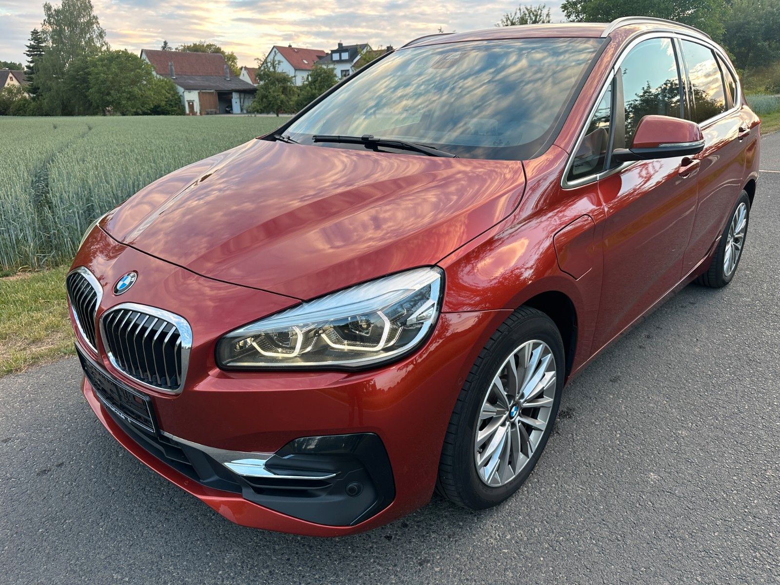 BMW 225XE Luxury Hybrid HeadUp Leder Harman/Kardon