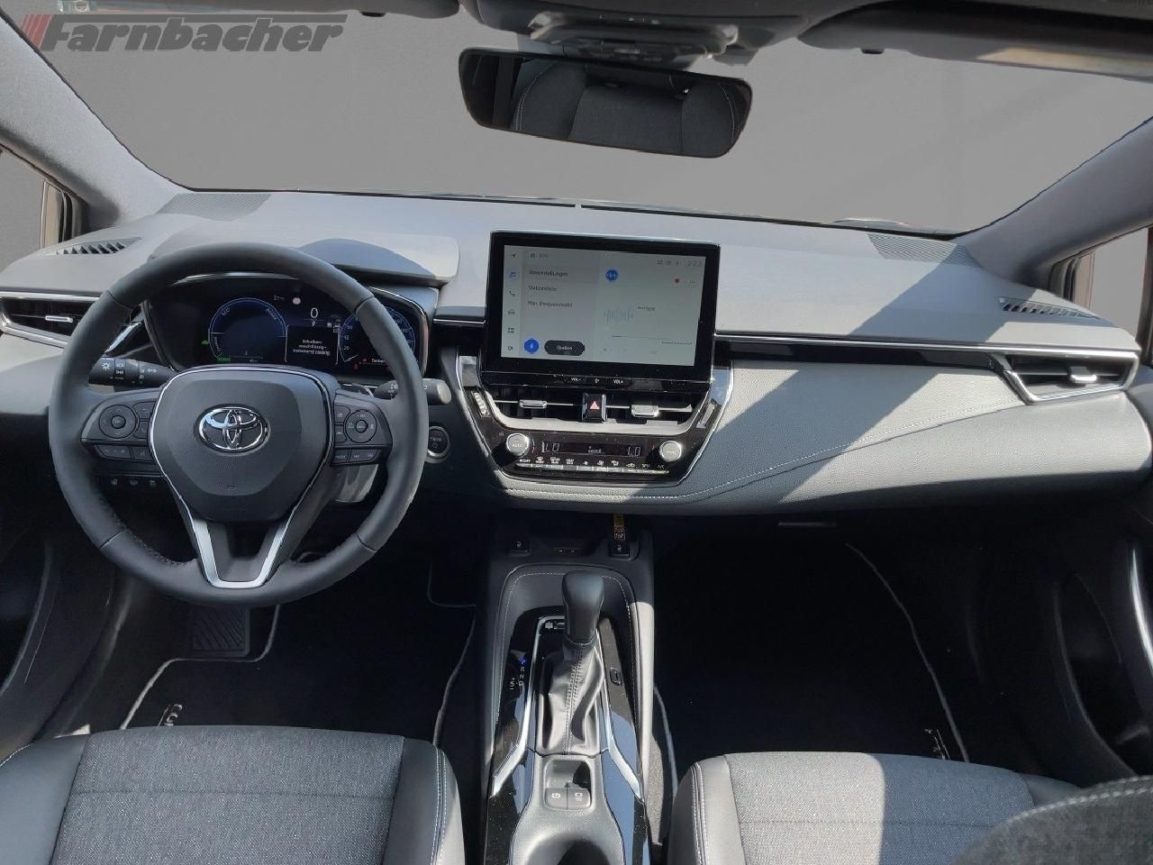 Fahrzeugabbildung Toyota Corolla TS 2.0 Hybrid Team D + Technik-Paket