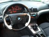BMW 325i - - BMW 325 aus 2000: 325i