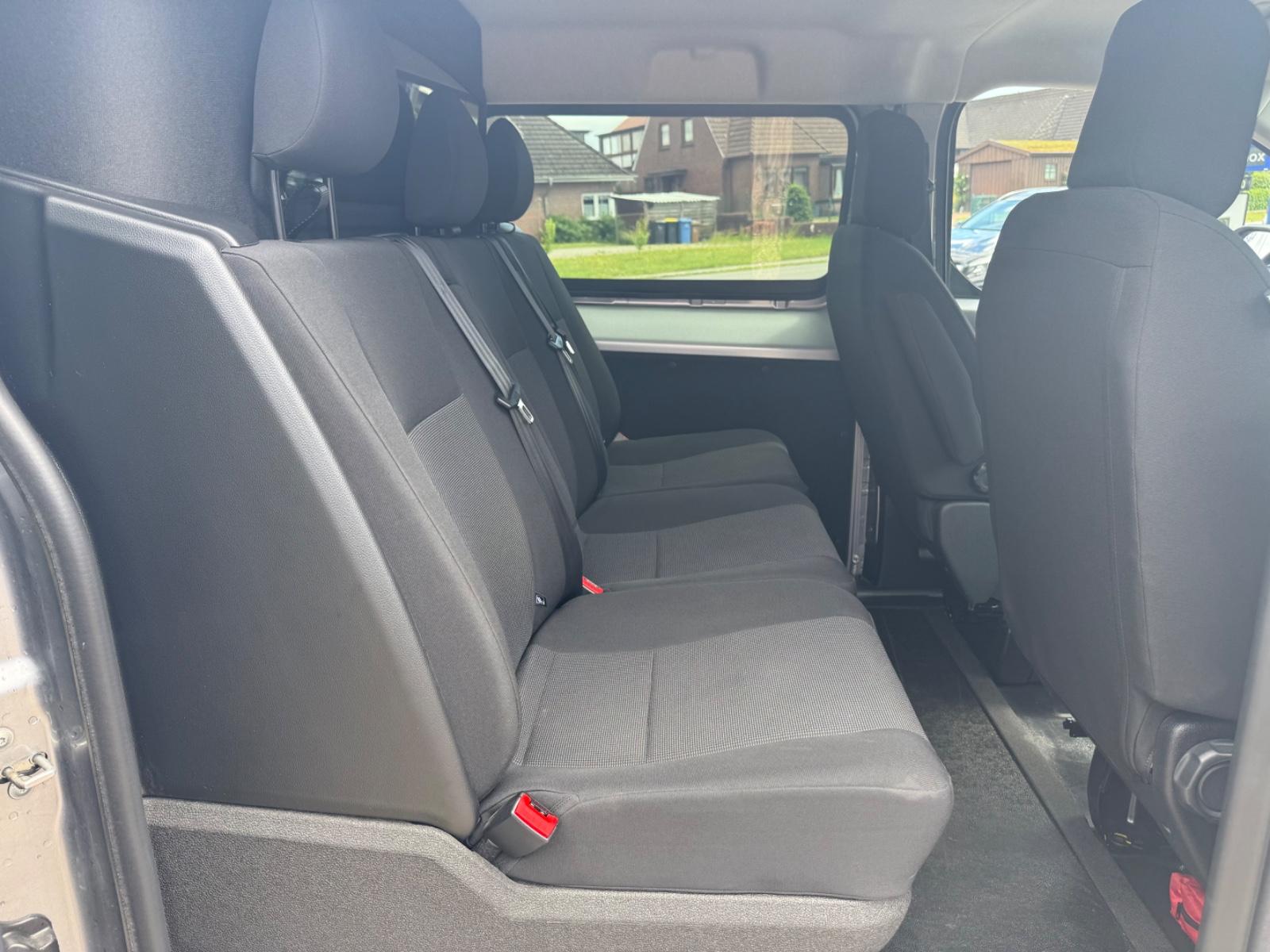 Peugeot Expert 2.0 BlueHDi 180 DOKA AHK/ACC/STHZG/NAVI