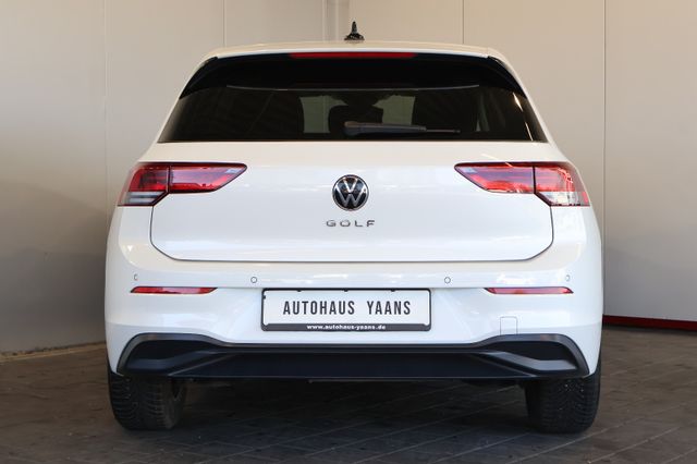 Volkswagen Golf VIII 2.0 TDI Life AID+ACC+LED+KAM+CARPLAY