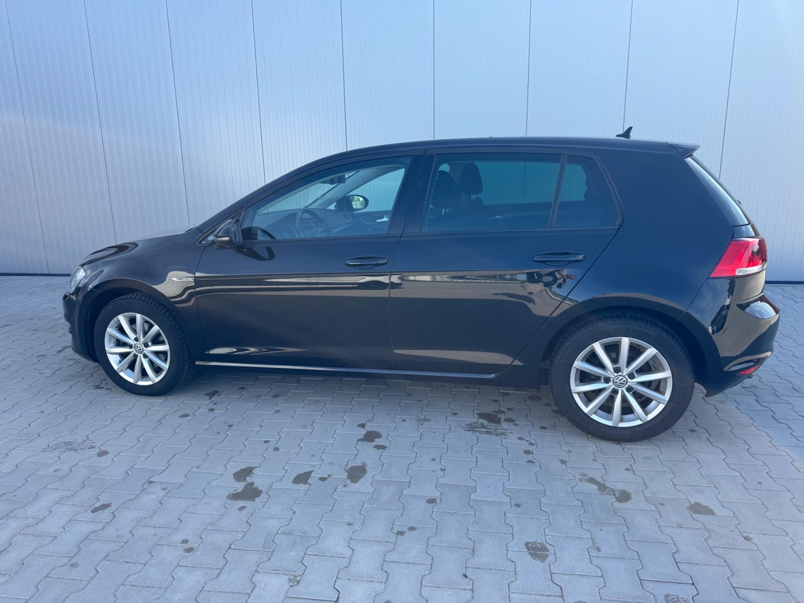 Volkswagen Golf 2.0 TDI DSG LOUNGE/Nav/Tel/Sitzheiz.