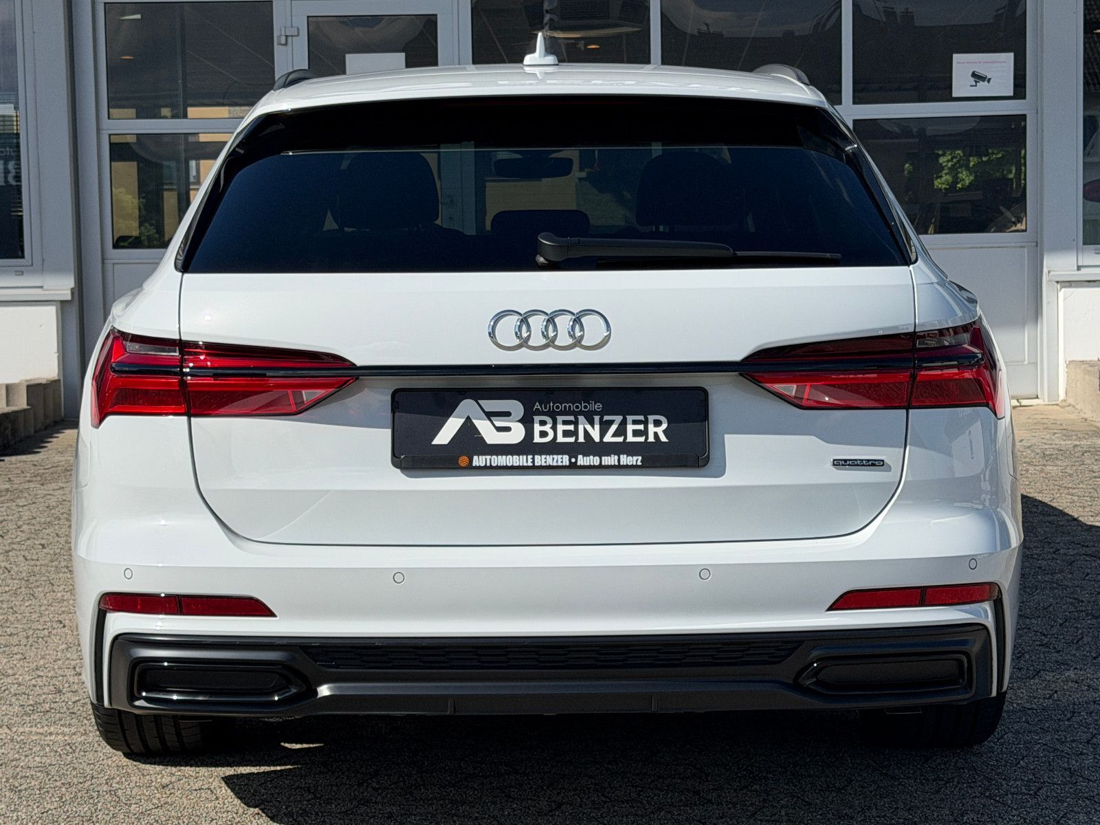 Fahrzeugabbildung Audi A6 Avant 55 TFSI quattro/SPORT/S-LINE/