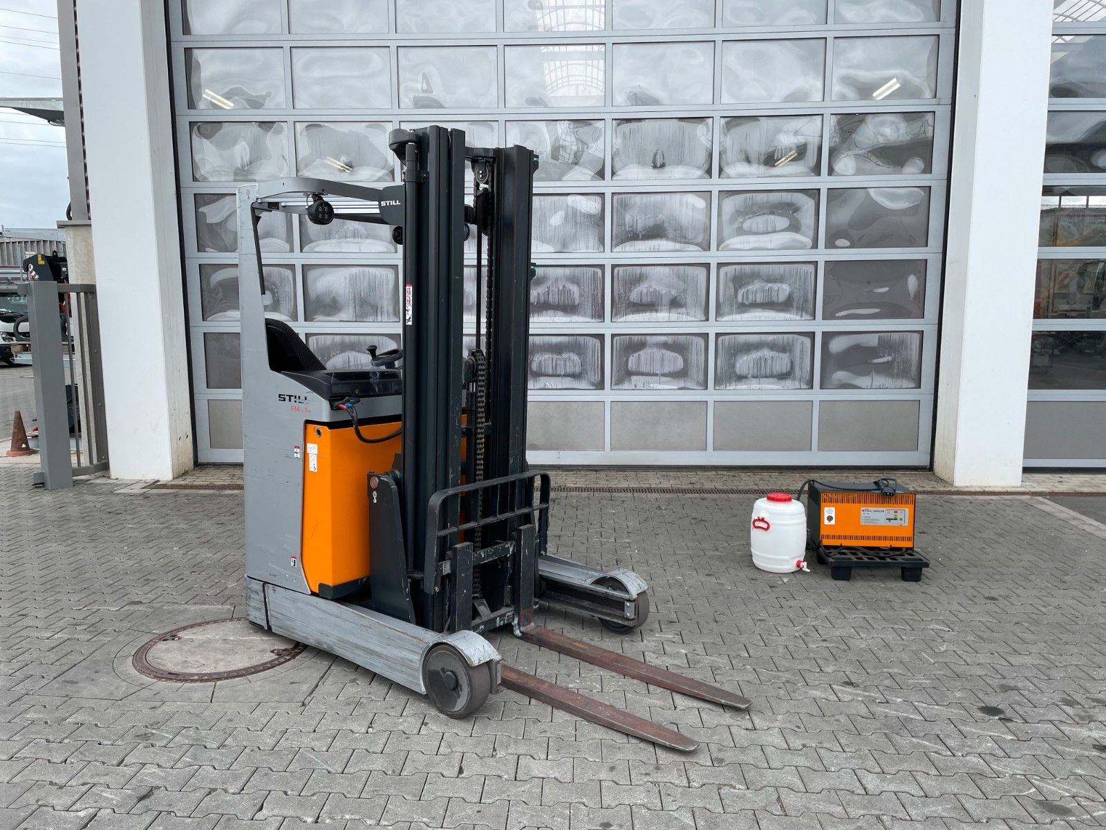 Fahrzeugabbildung Still FM-X 14 / Schubmaststapler / 451h / HH: 5.65m