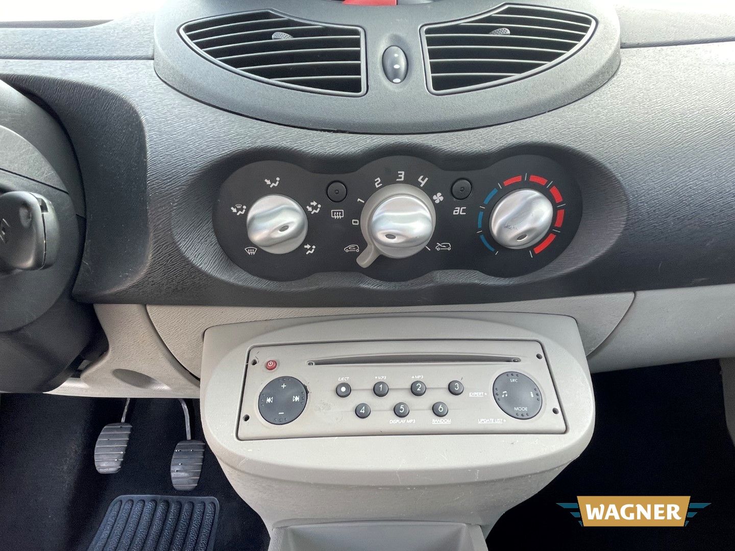 Fahrzeugabbildung Renault Twingo Dynamique 1.2 16V Klimaanlage