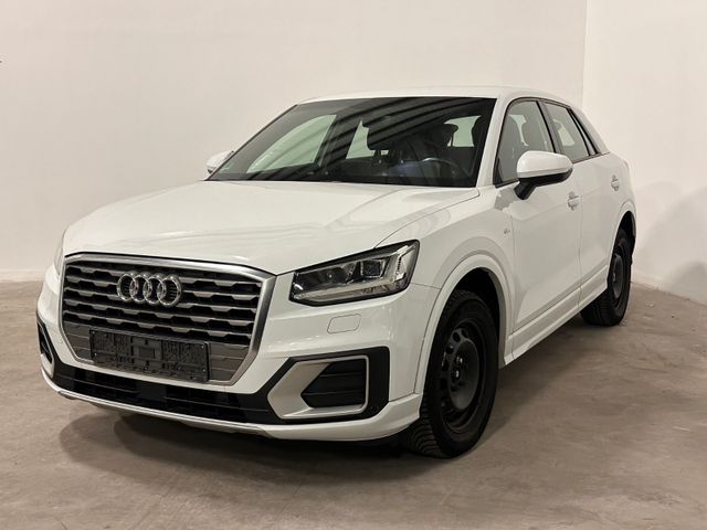 Audi Q2-3x S-LINE-NAVI-KEYLESS-TEMPOMAT-LED