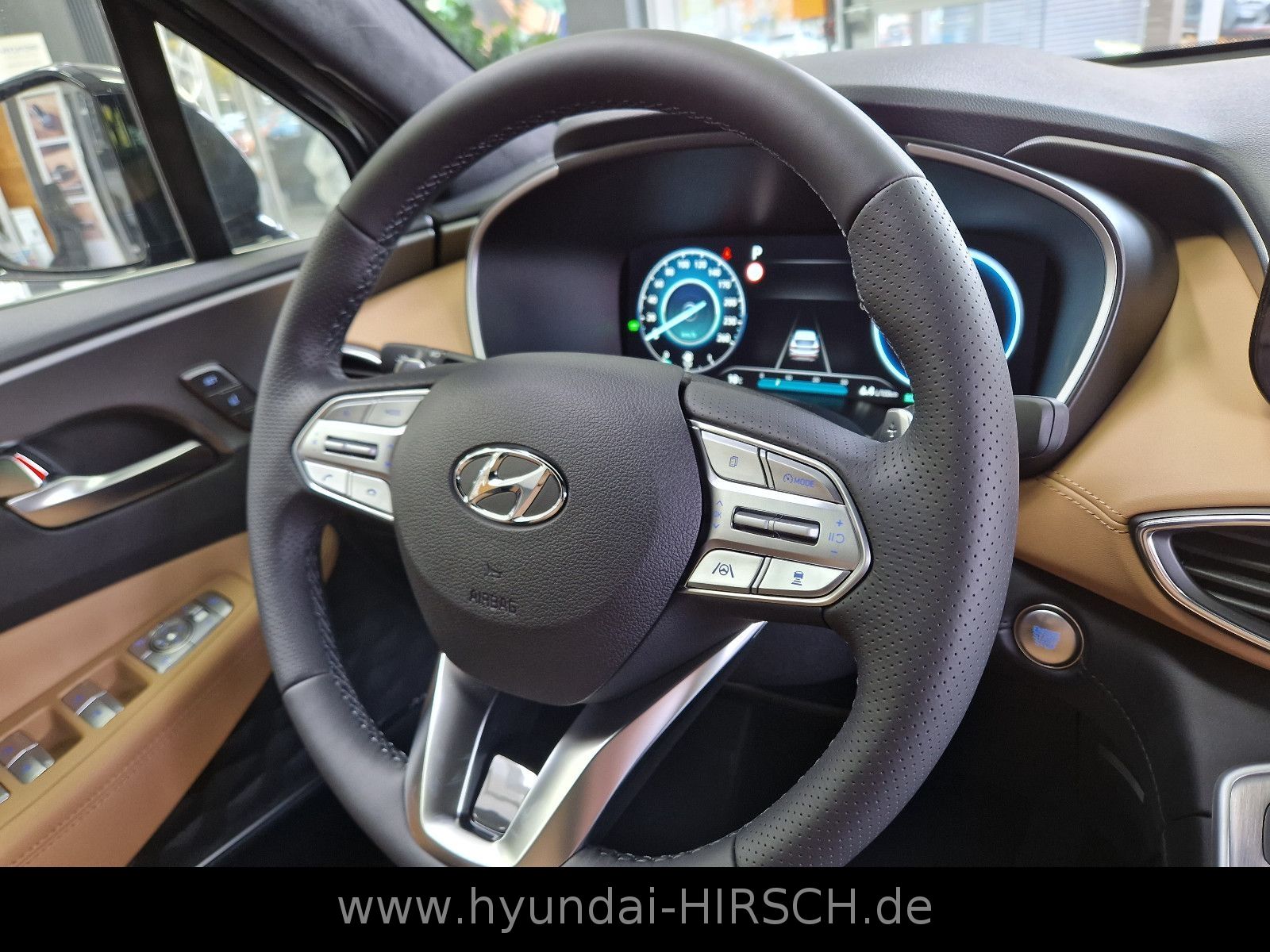 Fahrzeugabbildung Hyundai SANTA FE Plug-In Hybrid 4WD SEVEN SIGNATURE PANO