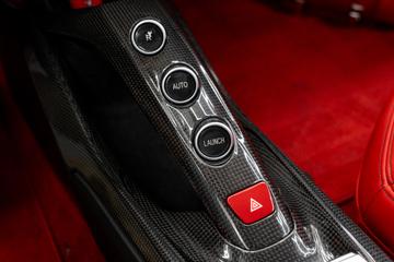 صورة مصغرة 34 لـ 2016 Ferrari 488 GTB