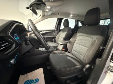 Ford Kuga - 12