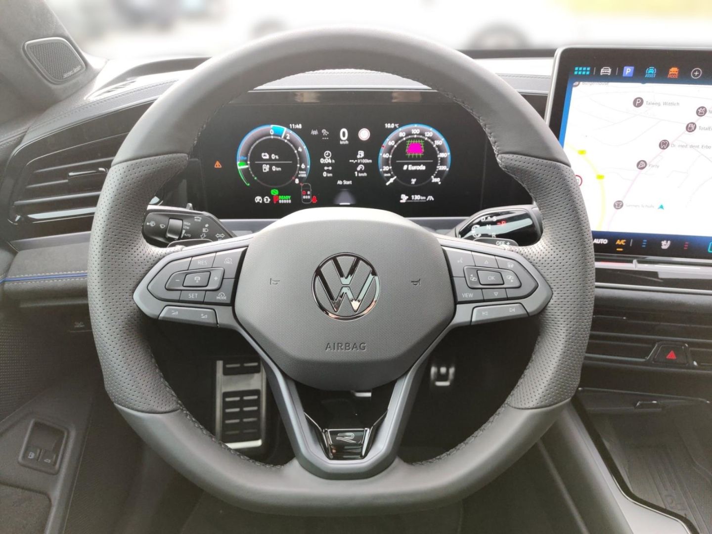 Volkswagen Passat R-Line 1.5 eHybrid DSG Navi foto 8