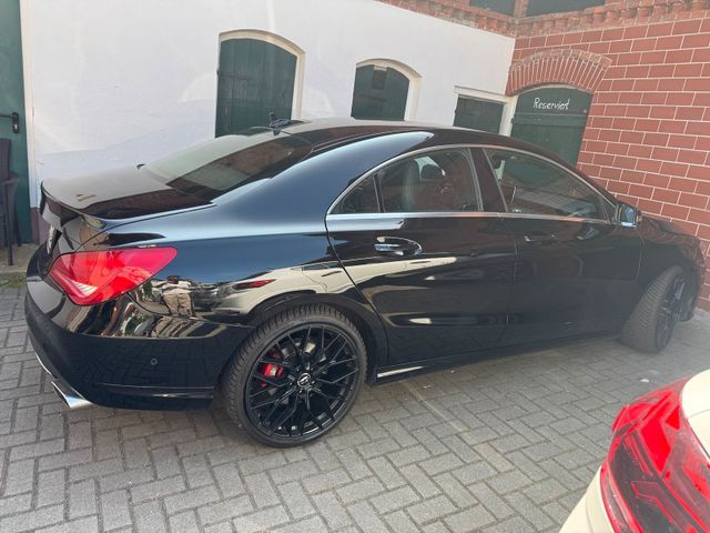 MERCEDES-BENZ Mercedes  CLA 200