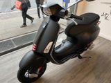 Vespa SPRINT S 125 Schwarz Matt 0 KM !!! - Offers matching your search criteria