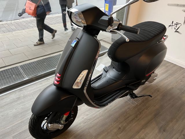 Vespa SPRINT S 125 Schwarz Matt 0 KM !!!