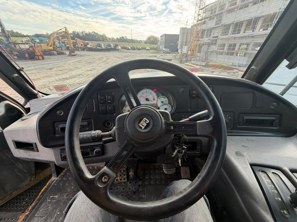 Fahrzeugabbildung CAT 730 6x6 DUMPER / Tunnel Klima/Allrad/Radio