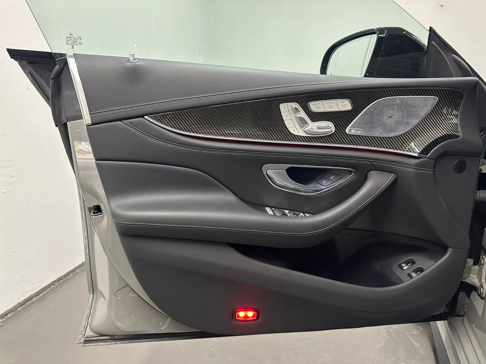Fahrzeugabbildung Mercedes-Benz GT 63  S E Performance *AERODYNAMIK*CLASSICGRAU*