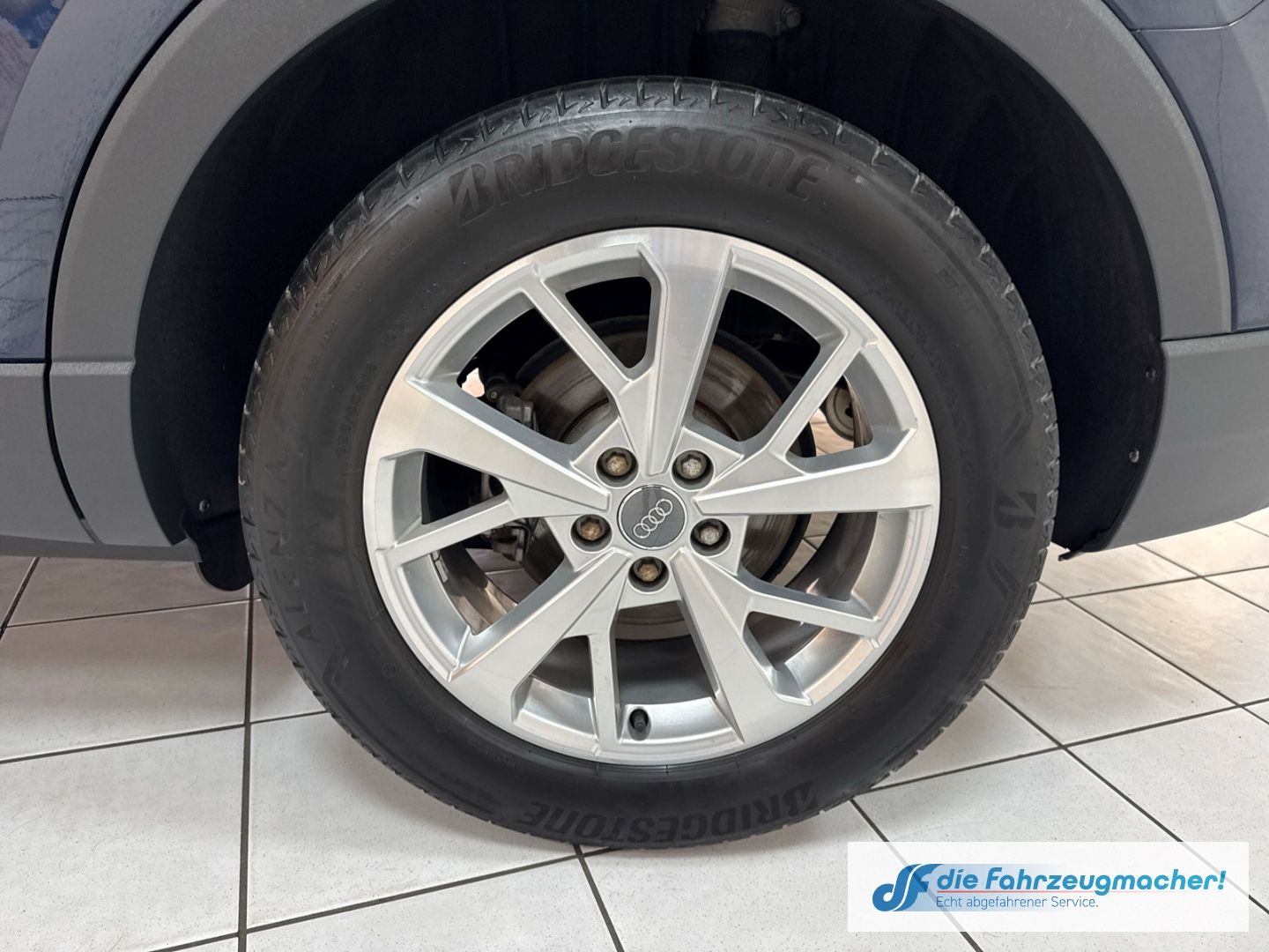 Fahrzeugabbildung Audi Q3 35 TFSI basis Digitales Cockpit Soundsystem L