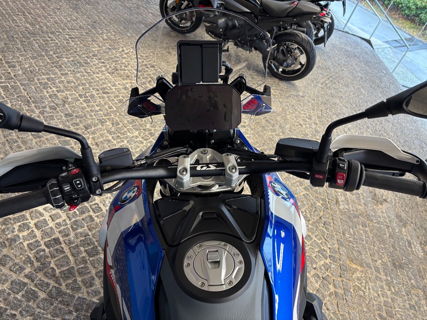 Fahrzeugabbildung BMW R 1300 GS Trophy 3 Pakete ACC