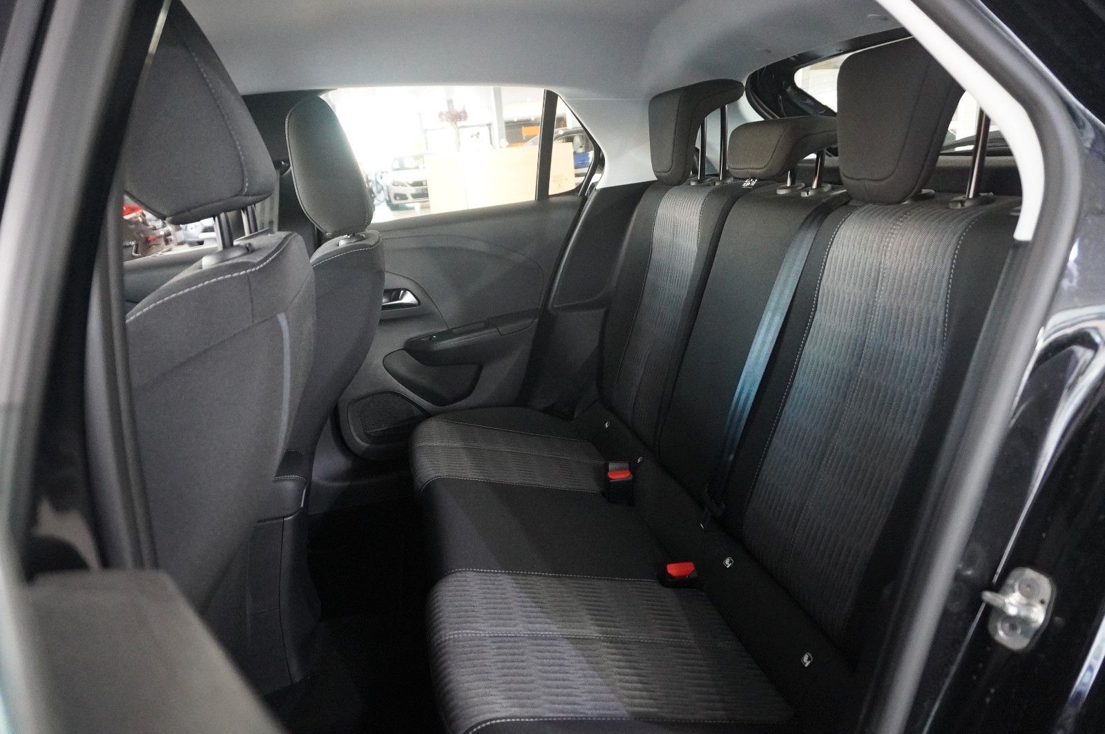 Fahrzeugabbildung Opel Corsa F 1.2 EDITION NAVI/SHZ/SPORT/PDC/TEMP./DAB