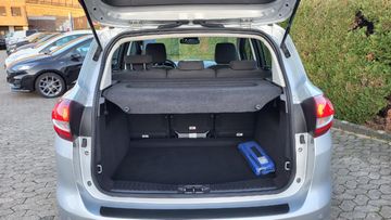 Fahrzeugabbildung Ford C-MAX Titanium