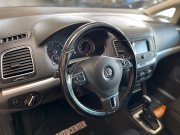 Volkswagen Sharan Cup BMT *NAVI*AHK*TEMPOMAT*KAMERA*USB*BLT