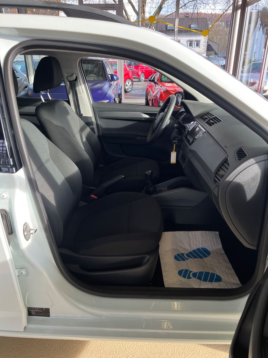 Fahrzeugabbildung SKODA Fabia Combi Active * TÜV/AU NEU * 2.HAND *