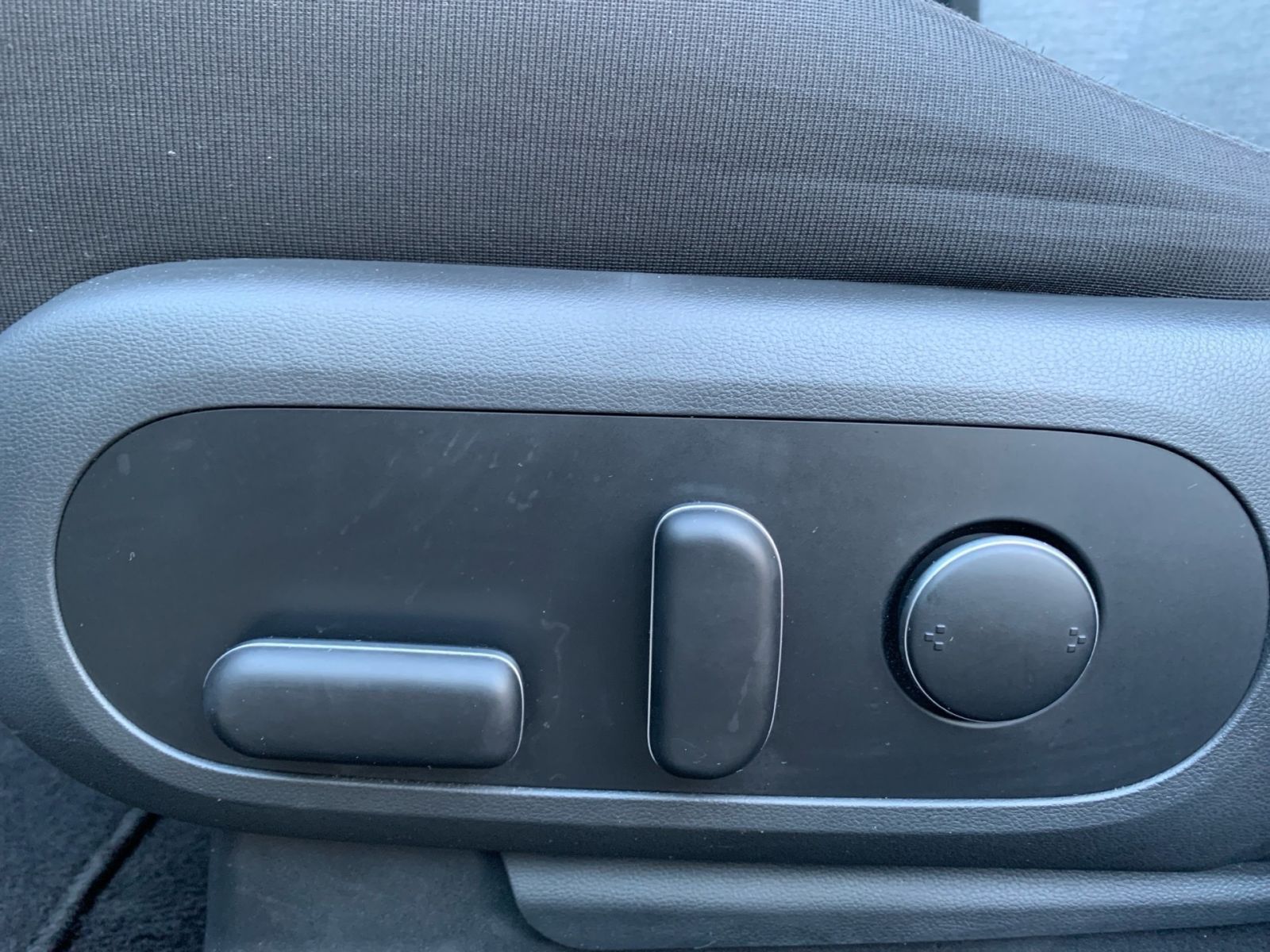 Fahrzeugabbildung Hyundai IONIQ 5 Dynamiq Elektro 72,6 kWh Wärmepumpe