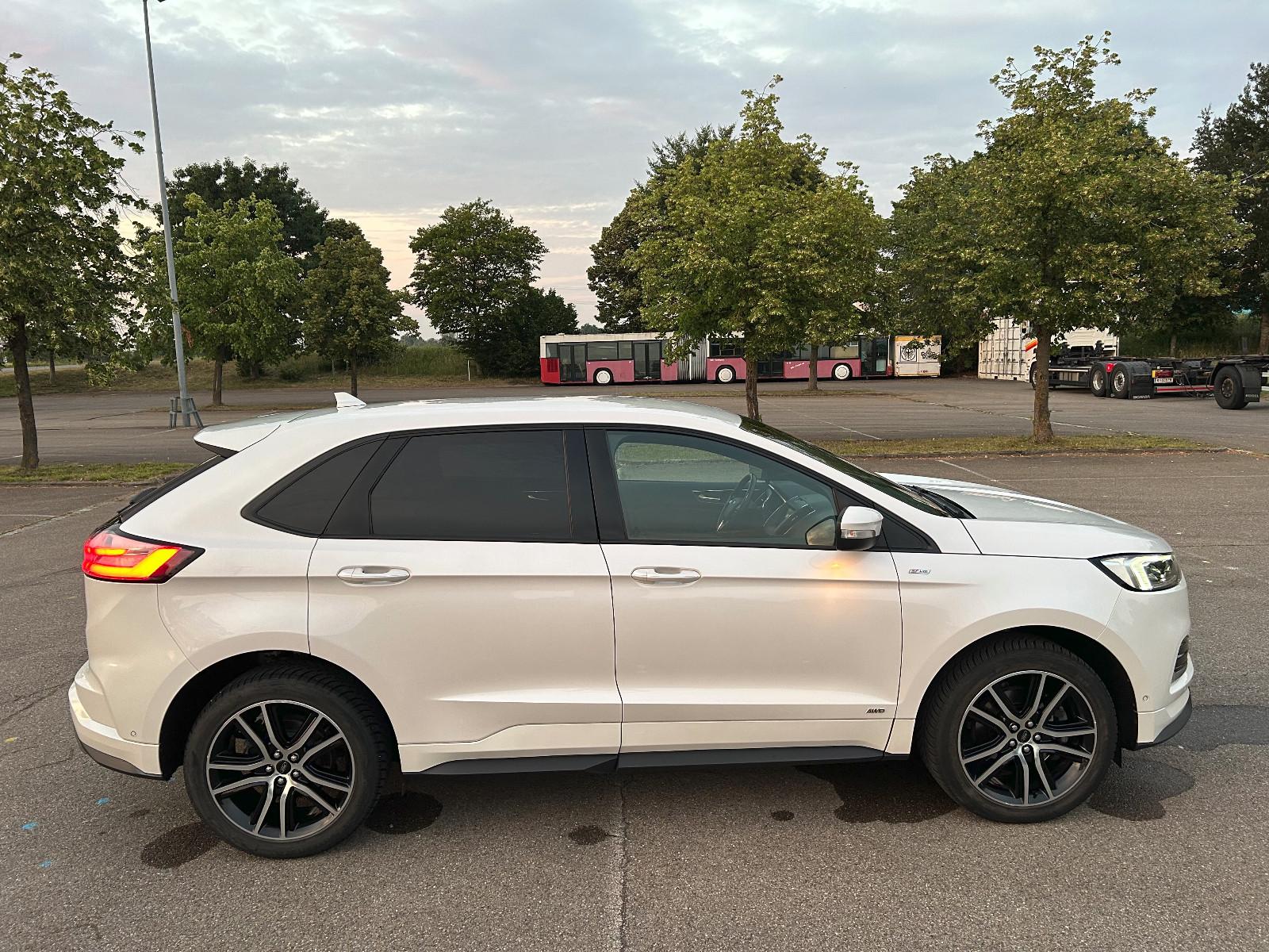 Ford EdgeST-Line4x4-360Kamera-PDC2-LED-Navi-4SHZ-DAB-