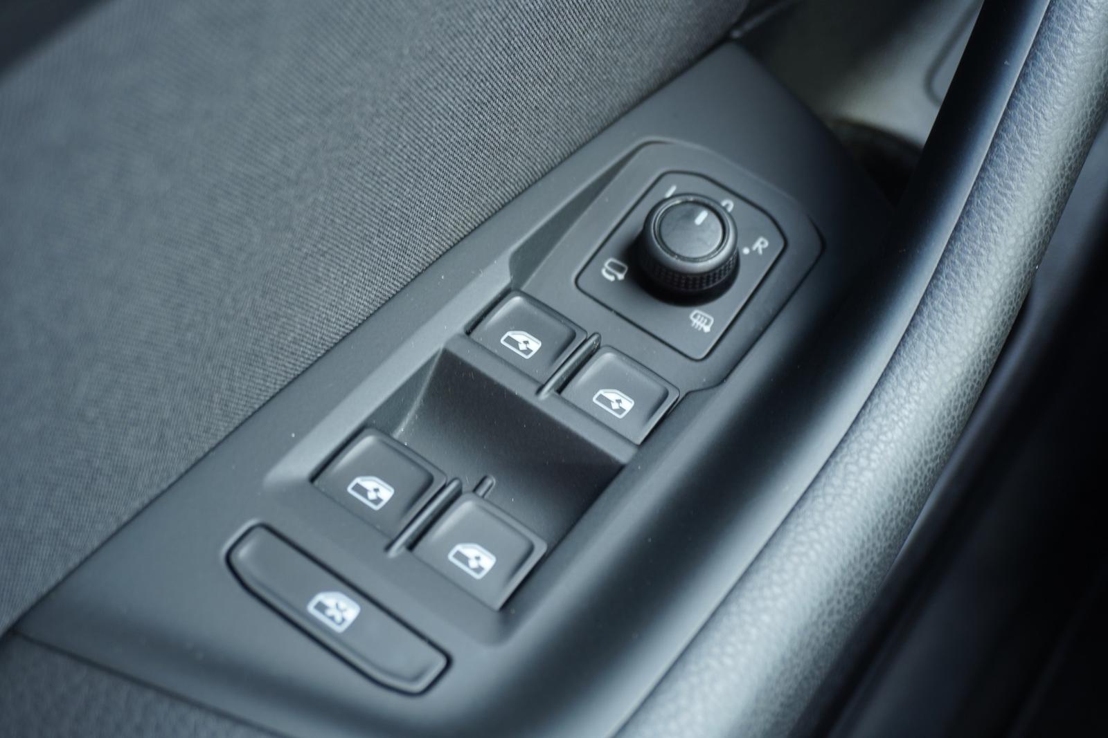 Volkswagen Passat 1.5 TSI R-Line LED Navi ACC 360°, миниатюра 8