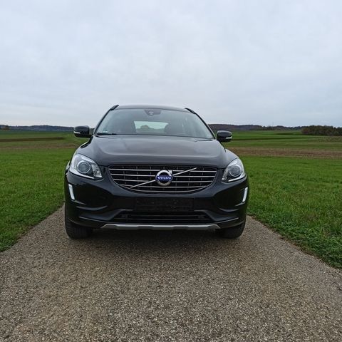 Volvo XC 60 T5 Allrad 245 PS ### TOP Zusta...