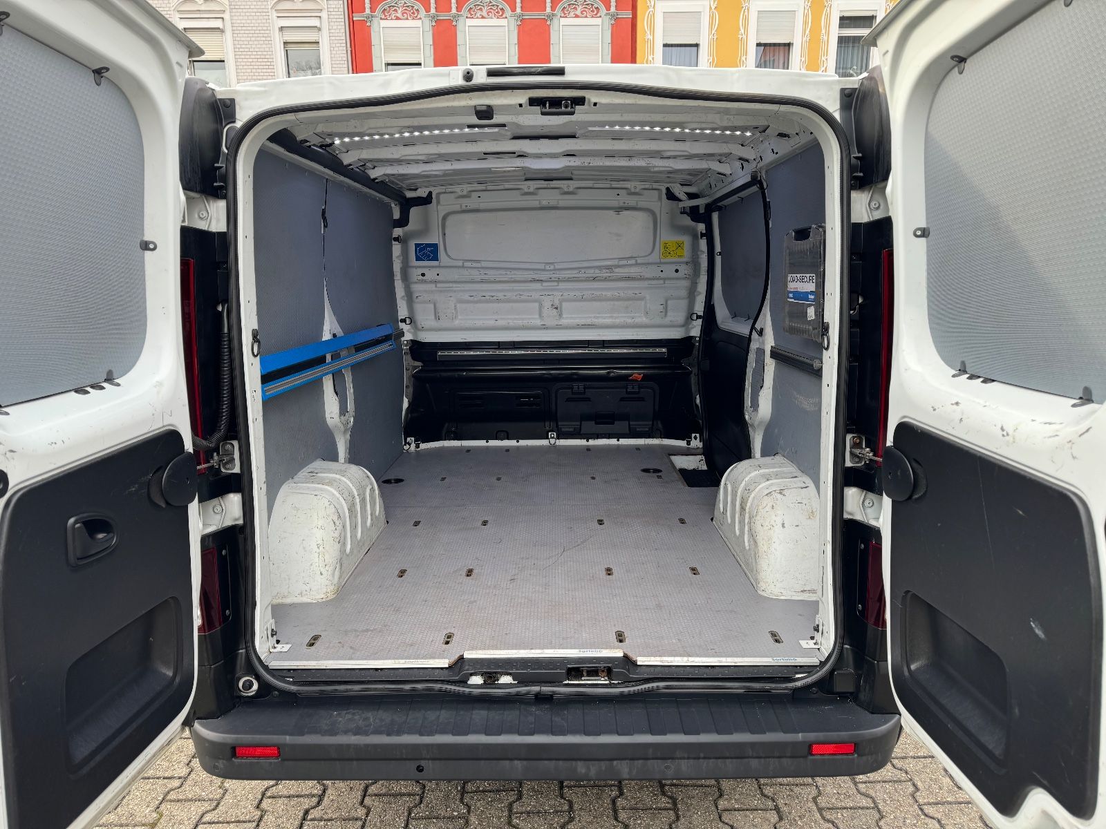 Fahrzeugabbildung Renault Trafic Kasten L1H1 2,7t Komfort KLIMA PDC