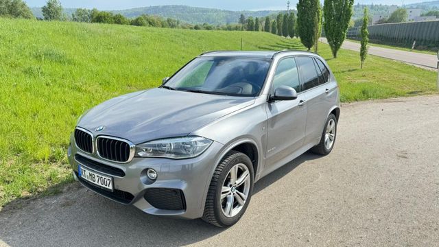 BMW X5 Baureihe X5 xDrive30d M Sport Paket AHK Pano