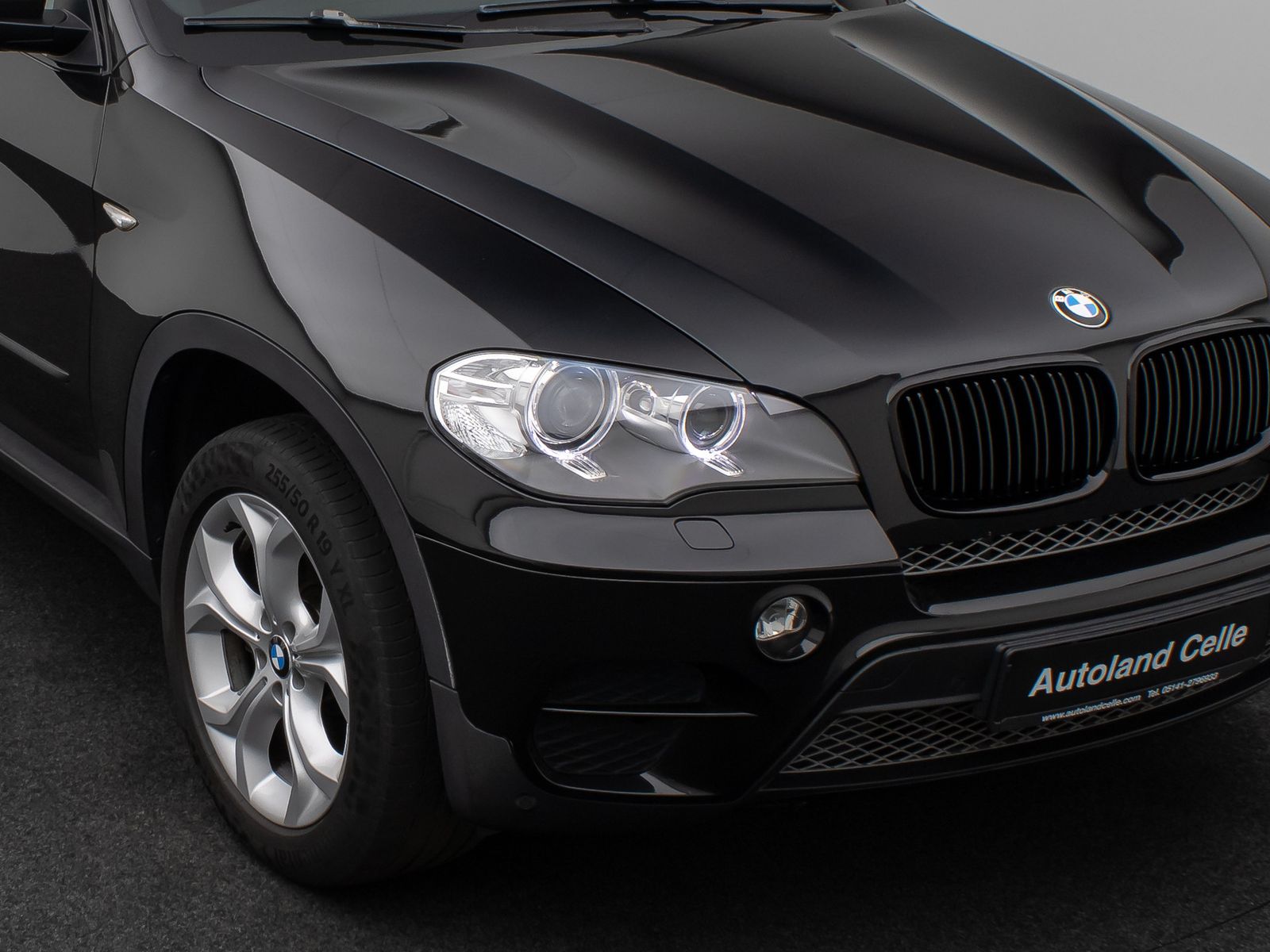 Fahrzeugabbildung BMW X5 xD40d Sport Panorama Kamera HUD HiFi SoftCL