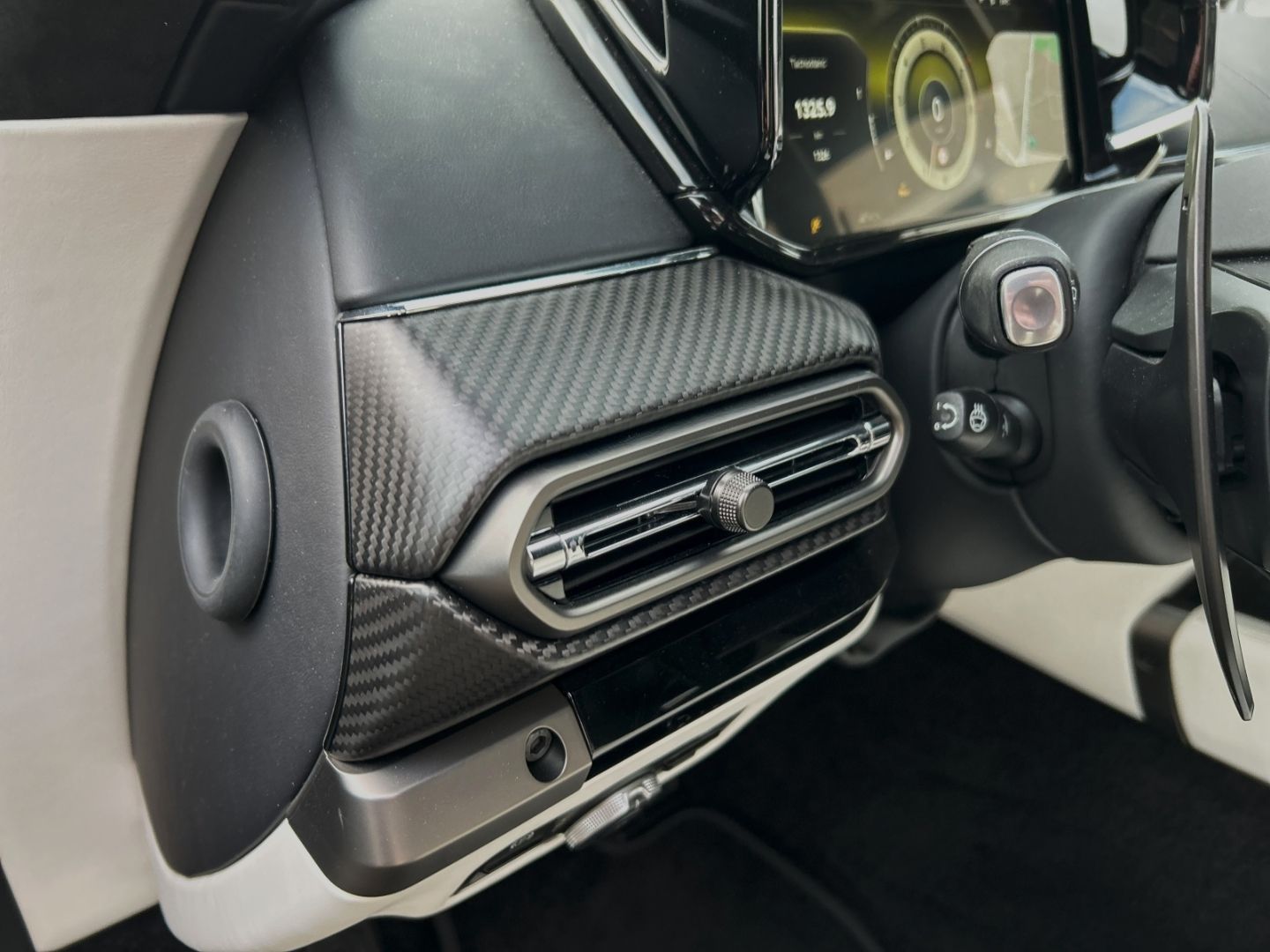 Aston Martin Vantage Seychelles Blue Bowers & Wilkins foto 18