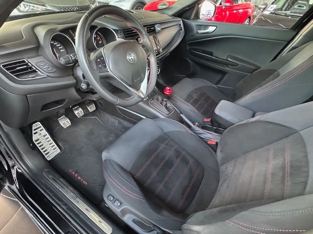 Fahrzeugabbildung Alfa Romeo Giulietta Sprint NAVI 18" ALU - TOP