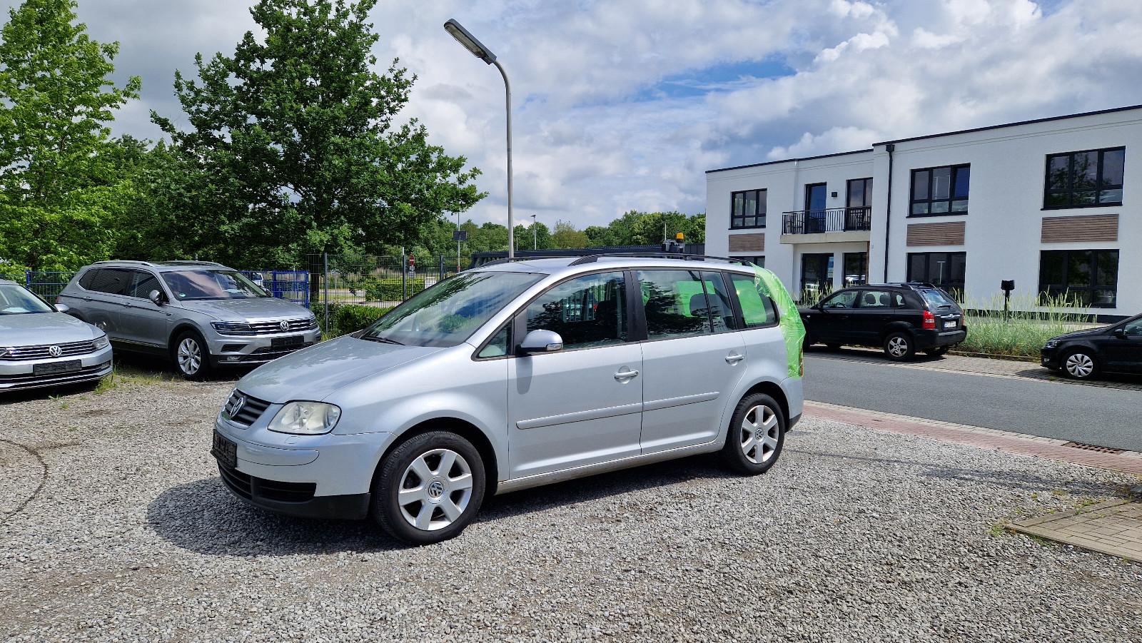Volkswagen Touran 1.9 TDI DSG Trendline -KLIMATRONIC*UNFALL