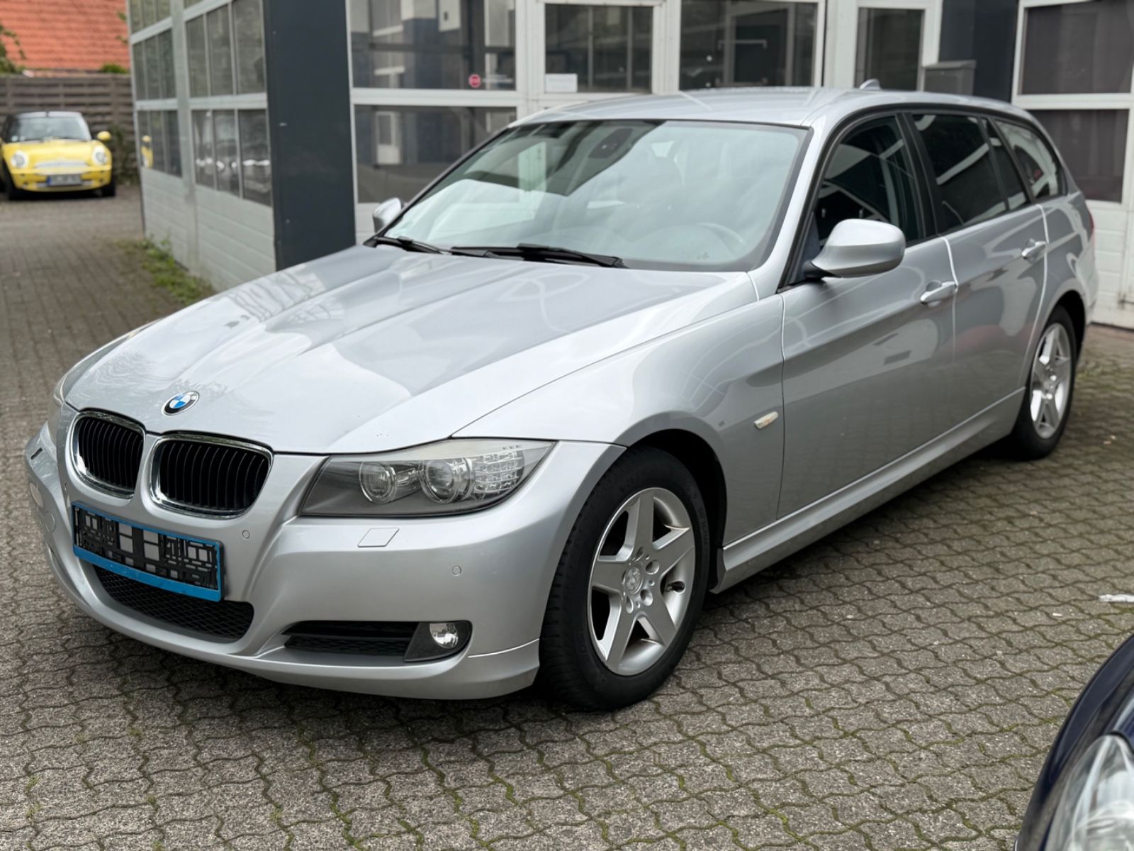 BMW BMW 320 d Touring  Xenon Navi Tüv Neu