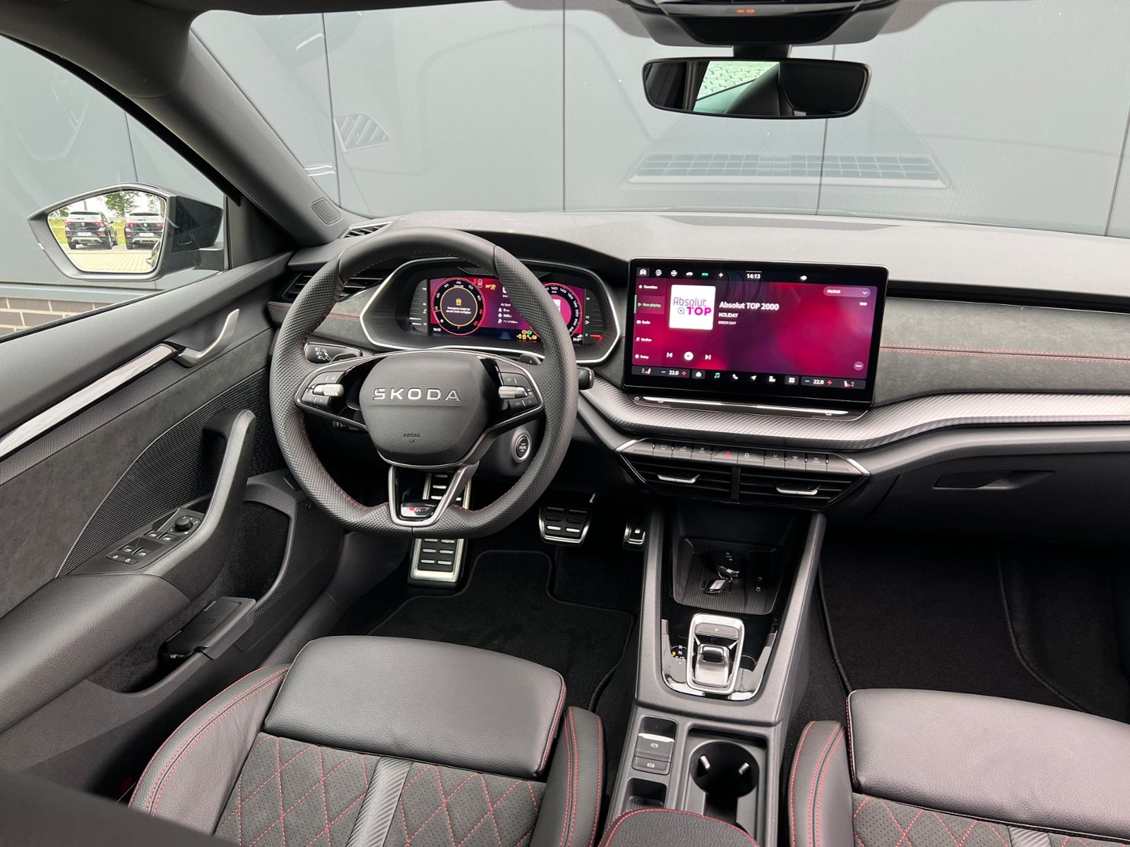 Fahrzeugabbildung SKODA Octavia Combi RS 2.0 TSI DSG *AHK,CANTON,Panoram