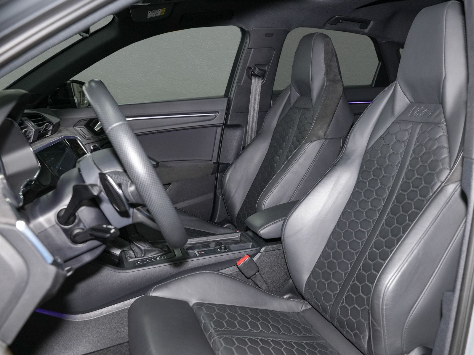 Fahrzeugabbildung Audi RSQ3 Sportback - RS-Sitze|21Zoll|RS-AGA|B&O