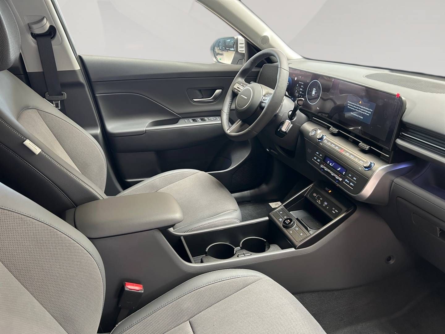 Fahrzeugabbildung Hyundai KONA 1.6 T-GDI (180 PS) DCT Prime Bose GSD Tages