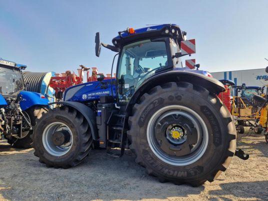 New Holland T 7.300 AC