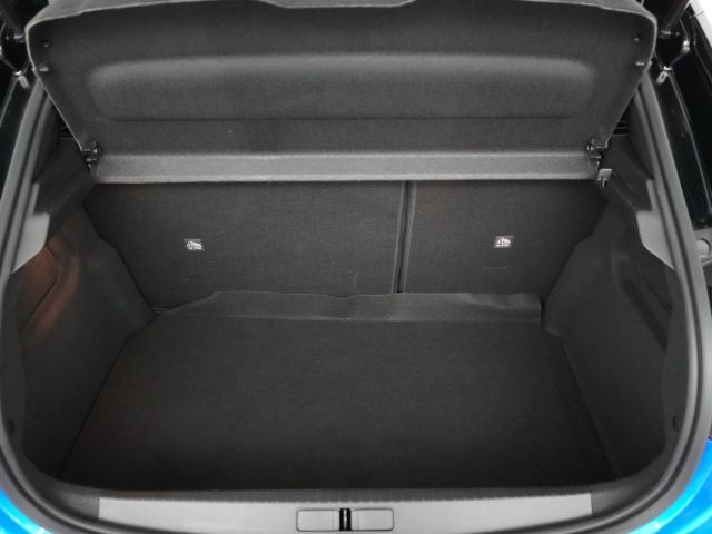 Corsa F FACELIFT YES+LED-LICHT+SITZHEIZUNG+LENKR